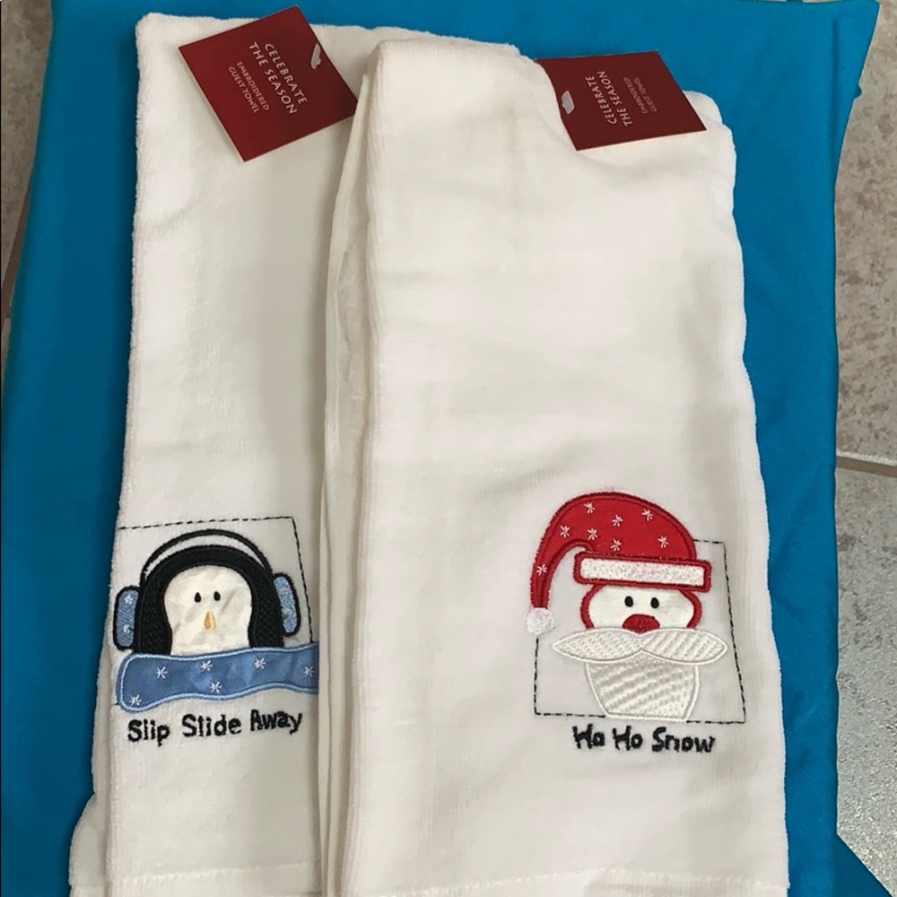 NWT 2 White Embroidered Holiday Hand Towels